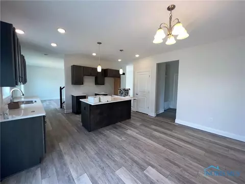 1960 Caleb Ct, Waterville, OH 43566 photo 2