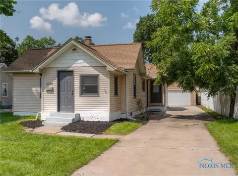 2408 Murray Dr, Toledo, OH 43613