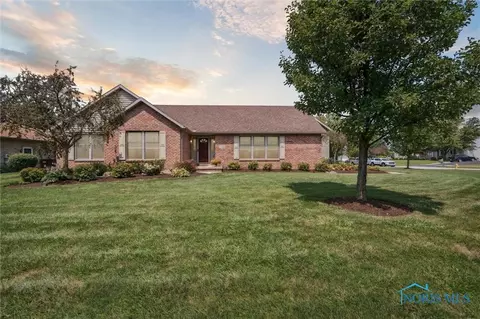 2228 Ridgewood Pl, Northwood, OH 43619