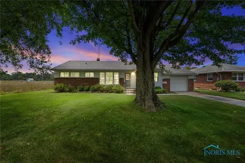 328 Bierley Ave, Pemberville, OH 43450