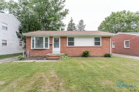 1418 Bensch Dr, Toledo, OH 43614
