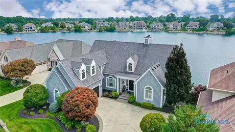 3011 Deep Water Ln, Maumee, OH 43537