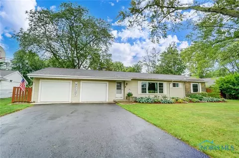 1827 Brookside Dr, Findlay, OH 45840