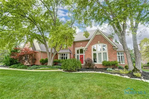 452 Strathaven Dr, Findlay, OH 45840