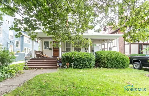 2228 Scottwood Ave, Toledo, OH 43620