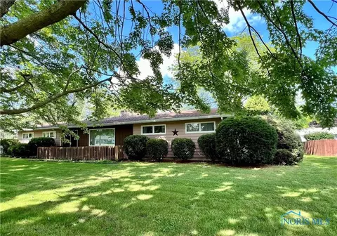 569 N Warpole St, Upper Sandusky, OH 43351