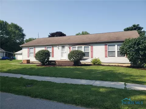 2139 Arkansas St, Oregon, OH 43616