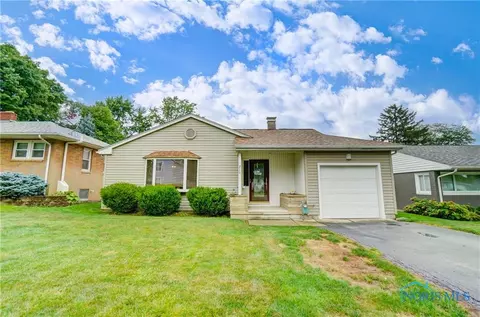 210 Woodley Ave, Findlay, OH 45840