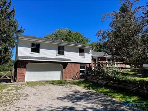 1025 S Crissey Rd, Holland, OH 43528