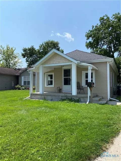 1145 Cady St, Maumee, OH 43537
