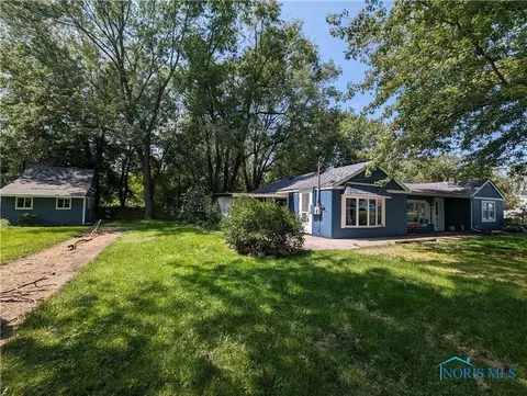 6650 N Humphrey Rd, Oak Harbor, OH 43449