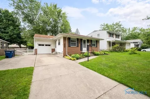 2521 Orchard Hills Blvd, Toledo, OH 43615