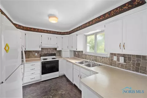 783 Nottingham Dr, Genoa, OH 43430 photo 20