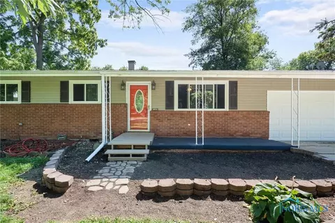 783 Nottingham Dr, Genoa, OH 43430 photo 5