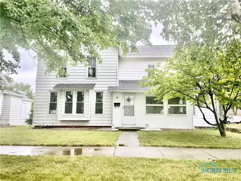 141 W High St, Hicksville, OH 43526