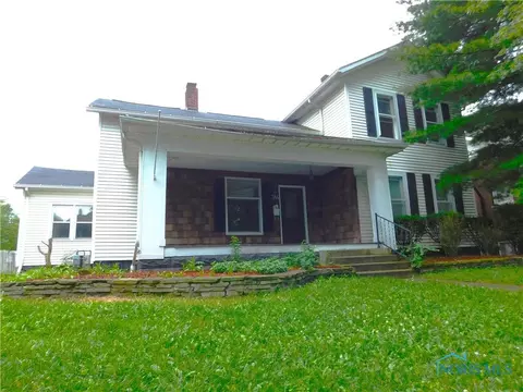 314 N Union St, Fostoria, OH 44830