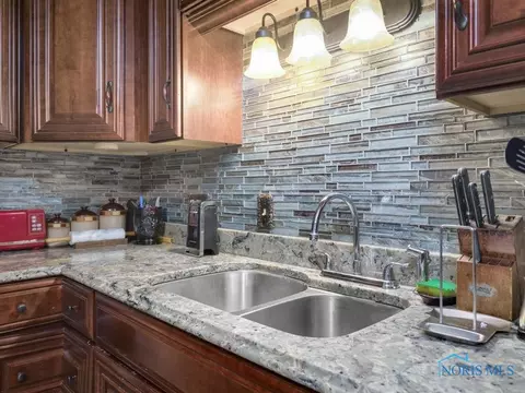837 Harmon St, Findlay, OH 45840 photo 15