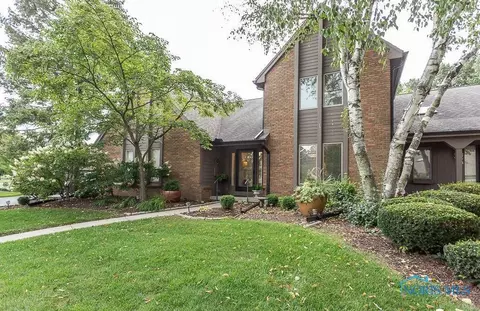 6771 Carrietowne Ln #C, Toledo, OH 43617