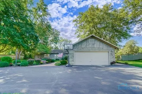 211 Blue Bonnet Dr, Findlay, OH 45840