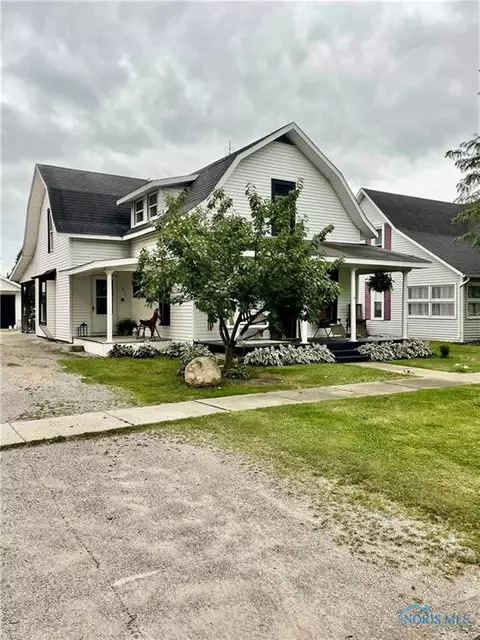 411 W Maple St, Deshler, OH 43516
