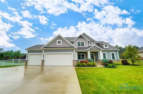 6520 Silver Lake Dr, Findlay, OH 45840