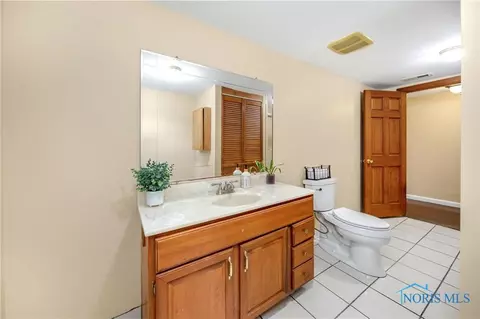 28741 Tracy Rd, Walbridge, OH 43465 photo 27