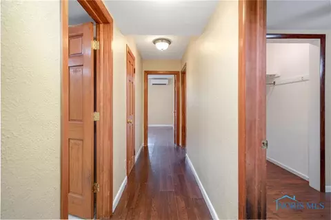 28741 Tracy Rd, Walbridge, OH 43465 photo 22