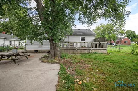 28741 Tracy Rd, Walbridge, OH 43465 photo 31