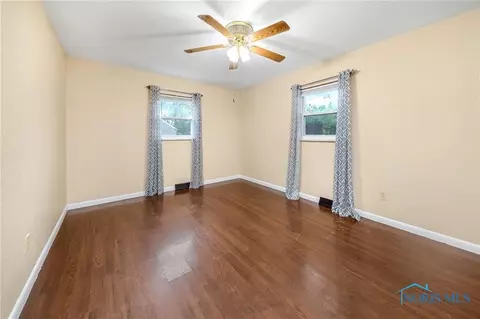28741 Tracy Rd, Walbridge, OH 43465 photo 24