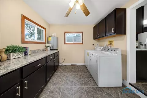 28741 Tracy Rd, Walbridge, OH 43465 photo 15