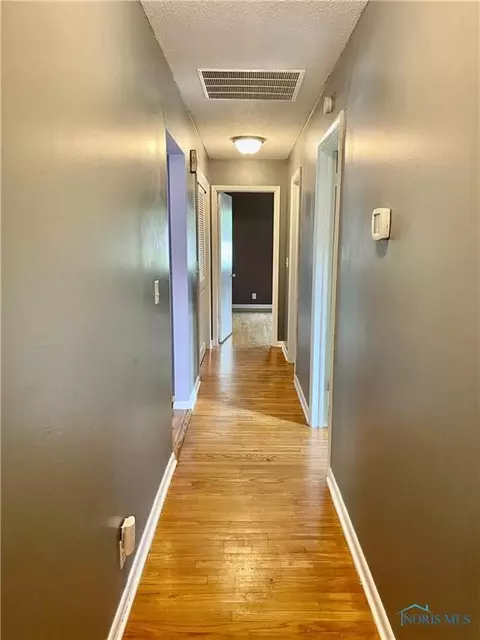 704 E Main St, Ottawa, OH 45875 photo 10