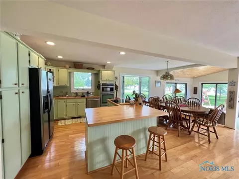 11130 E Bayshore Rd, Lakeside Marblehead, OH 43440 photo 13