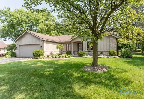 5520 Greenridge Dr, Toledo, OH 43615