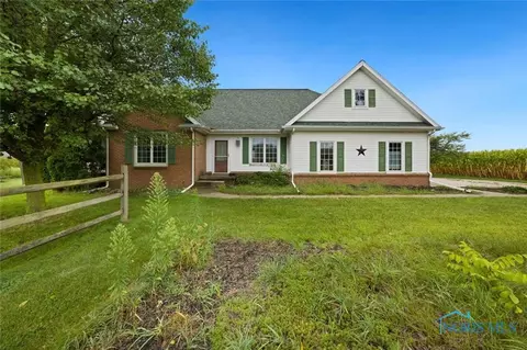 427 County Road 7, Liberty Center, OH 43532