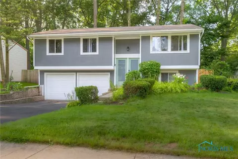 6227 W Pembridge Dr, Toledo, OH 43615