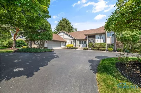 1735 Wyandotte Blvd, Maumee, OH 43537