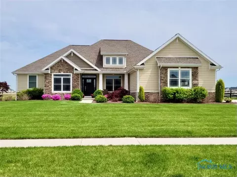 6111 Sweetgum Dr, Monclova, OH 43542