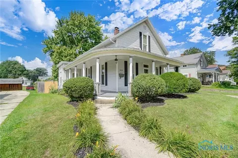 919 Leonard St, Fostoria, OH 44830