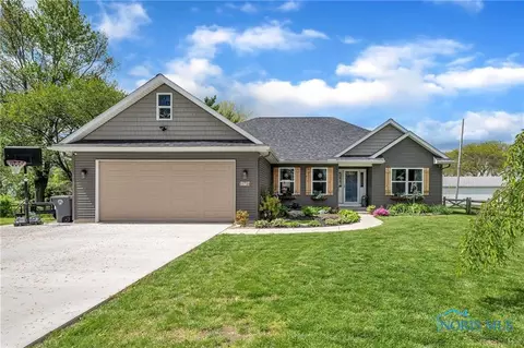 11724 Kingsgate Ct, Perrysburg, OH 43551