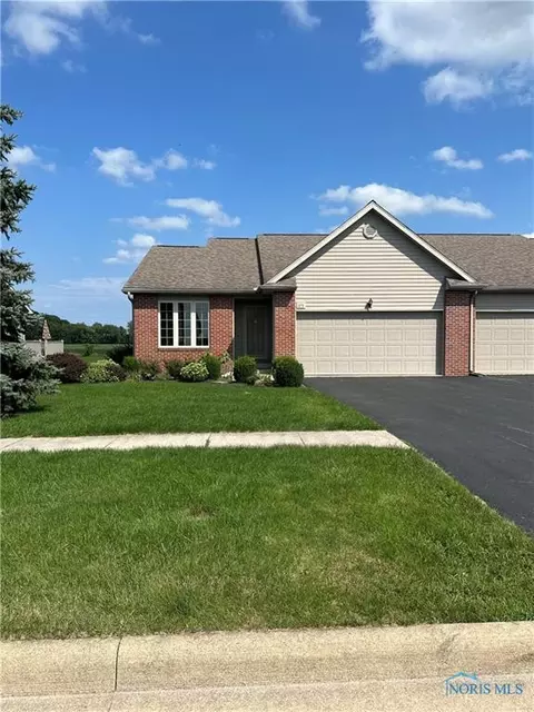 273 E Winter Woods Dr, Findlay, OH 45840