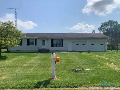 12570 W Axline St, Fostoria, OH 44830