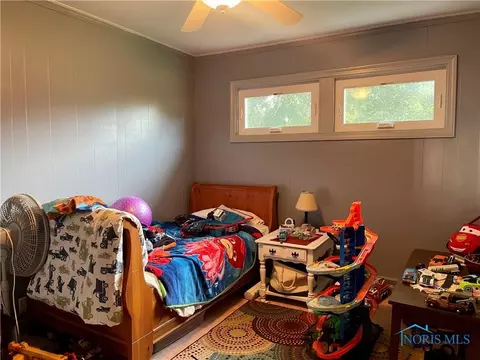 490 N 3rd St, Upper Sandusky, OH 43351 photo 24