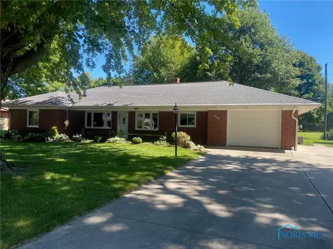 910 Olds Ln, Archbold, OH 43502