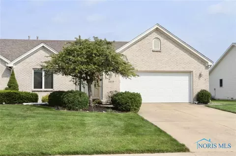 4459 Clearwater Dr E, Maumee, OH 43537