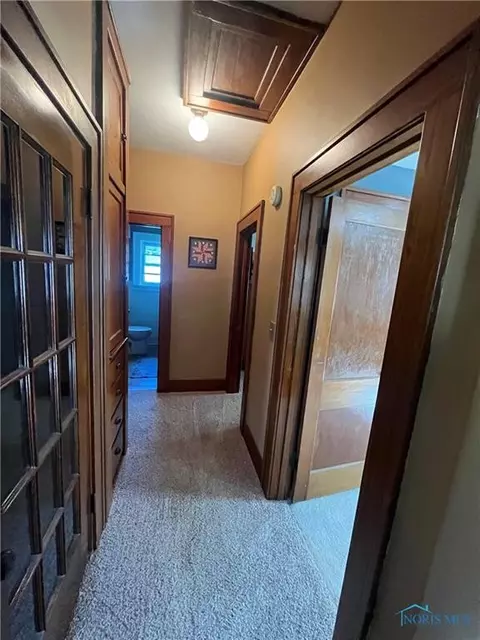 1663 Gilbert Rd, Toledo, OH 43614 photo 12