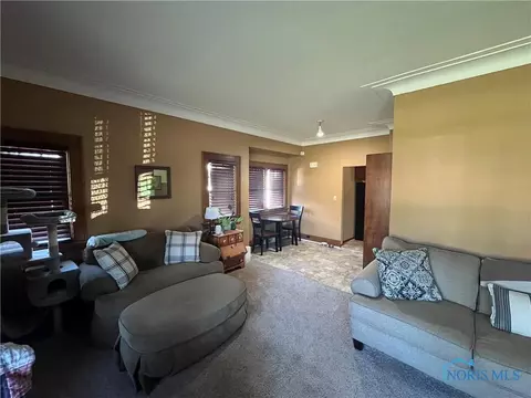 1663 Gilbert Rd, Toledo, OH 43614 photo 6
