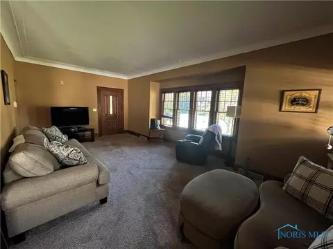 1663 Gilbert Rd, Toledo, OH 43614 photo 7