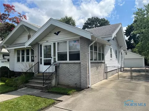 1663 Gilbert Rd, Toledo, OH 43614 photo 2