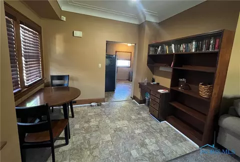 1663 Gilbert Rd, Toledo, OH 43614 photo 8