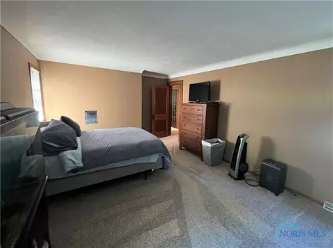 1663 Gilbert Rd, Toledo, OH 43614 photo 17